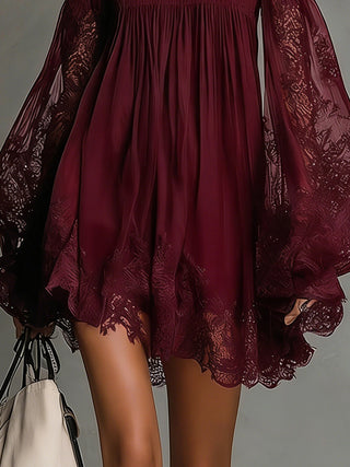 Fiorella™ | Mini Robe Chiffon Bleu Marine à Décolleté Off-the-Shoulder, Détails en Dentelle et Manches Transparentes