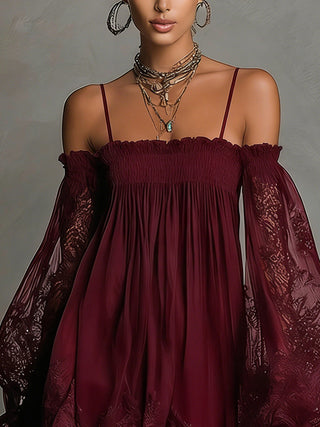 Fiorella™ | Mini Robe Chiffon Bleu Marine à Décolleté Off-the-Shoulder, Détails en Dentelle et Manches Transparentes