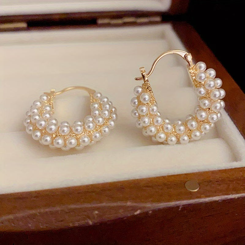 Boucles d'oreilles créoles avec perles superposées