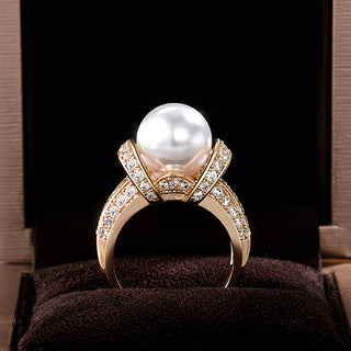 Bague avec Perle de la Couronne