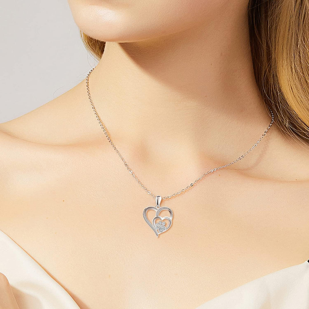 Collier en Argent Sterling avec Patte et Cœur en Zirconia