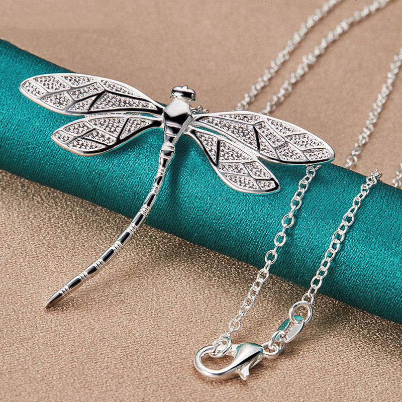 Collier Libellule en Argent Sterling – Symbole de Grâce & Transformation