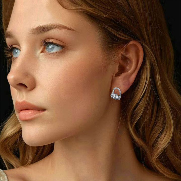 Boucles d'oreilles puces en argent 925 avec un chiot endormi