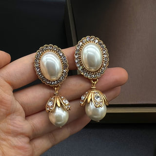 Boucles d'Oreilles Pendantes avec Cadre Vintage en Perles