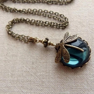 Magnifique Collier Vintage Libellule avec Boucles d'Oreilles Bonus – Offre Limitée