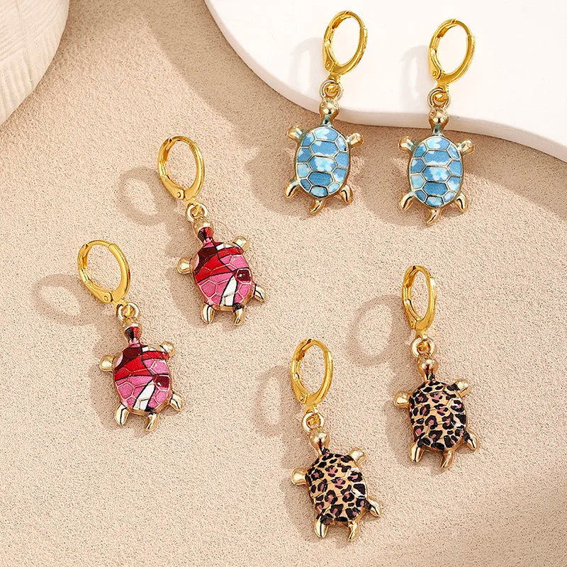 Boucles d'oreilles Huggie Tortue de Mer Charme Océan