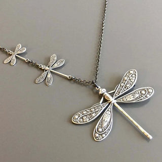 Collier Vintage Libellule – Symbole de Changement, de Lumière et de Liberté
