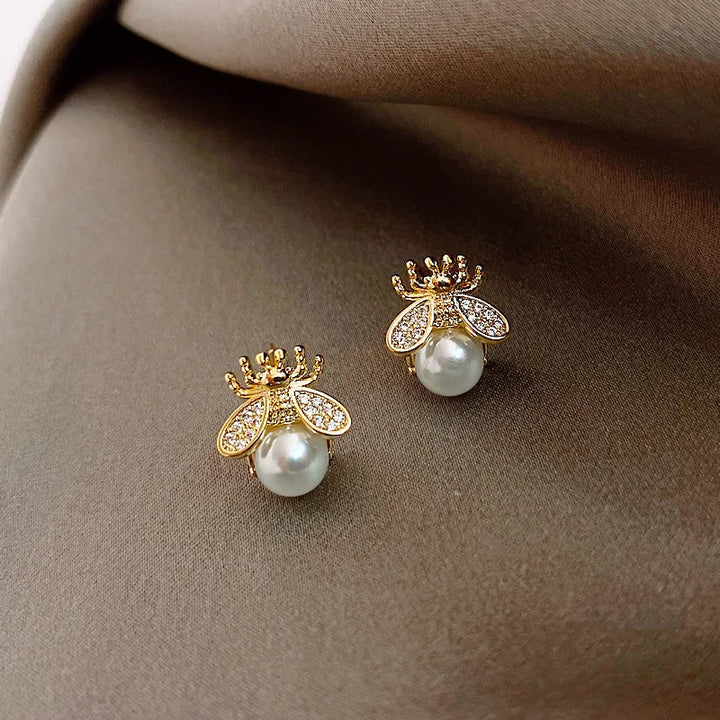 Boucles d'oreilles Perle Abeille en Argent – Bijoux Élégants en Ton Doré pour Femmes