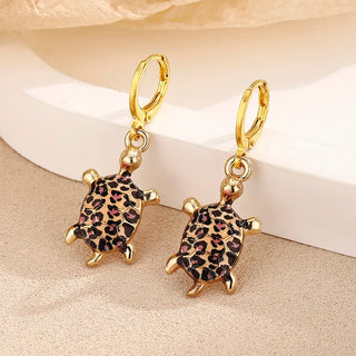 Boucles d'oreilles Huggie Tortue de Mer Charme Océan