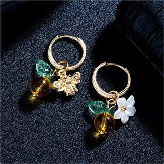 Boucles d'oreilles en forme de cerceau avec fleurs d'orange et abeilles