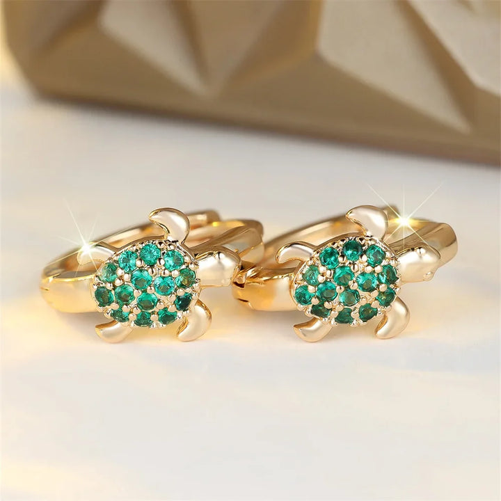 Boucles d'oreilles en forme de tortue de mer avec zircon scintillant