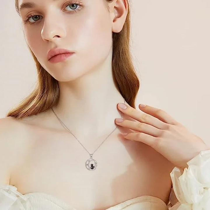 Pendentif en Cristal de Lune avec Chat Noir