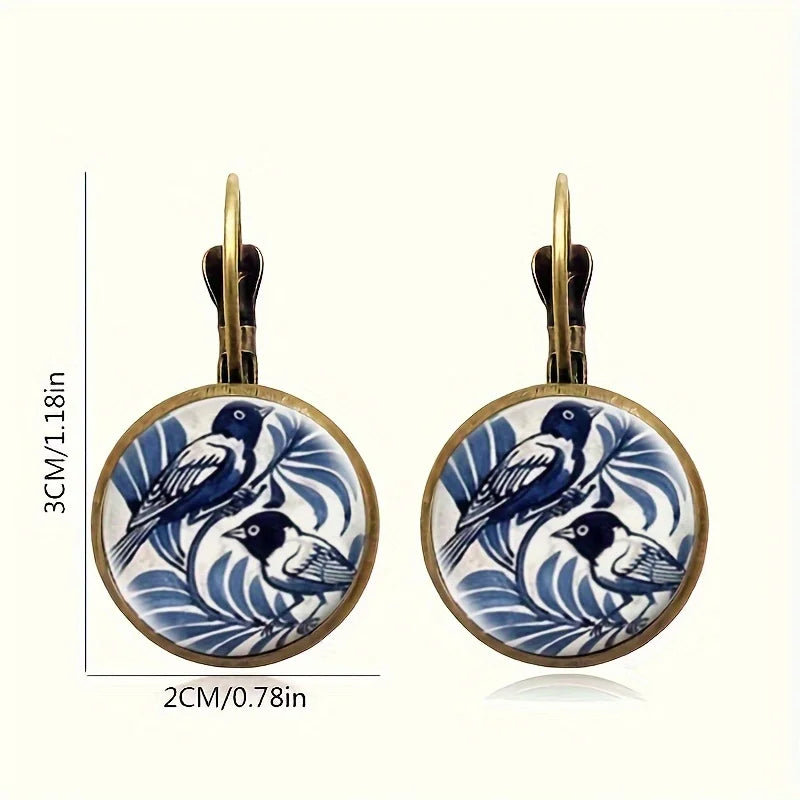 Boucles d'oreilles en verre sous dôme de pie bleue vintage