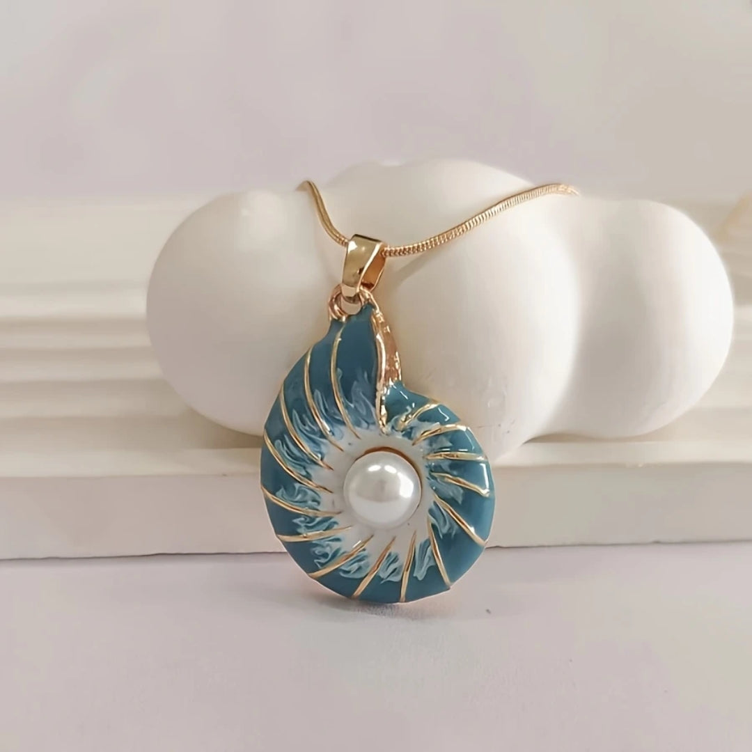 Collier avec Pendentif en Perle de Coquillage