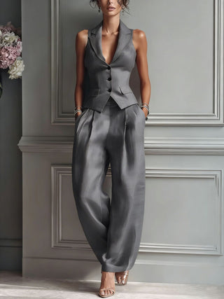 Ensemble deux pièces femme avec décolleté en V et boutons