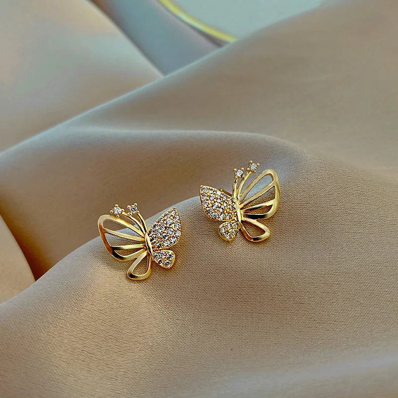 Boucles d'oreilles puces en zircon en forme de papillon