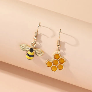 Boucles d'Oreilles en Forme de Rayons de Miel et d'Abeille – Bijoux en Ton Or pour Femmes