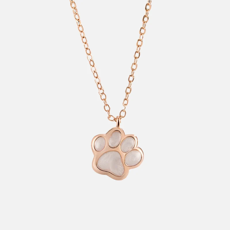 Collier avec Pendentif Patte