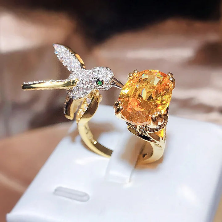 Bague en Pierre Précieuse Ajustable Colibri – Zircon, Plaqué Or 14K