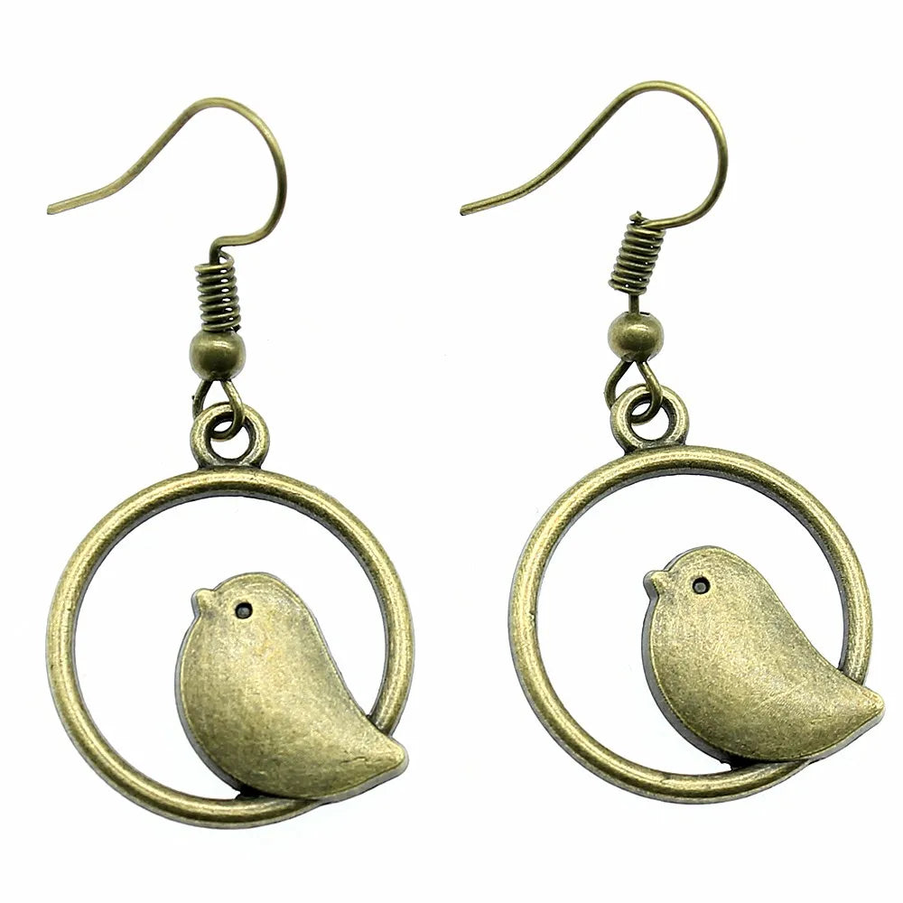 Boucles d'Oreilles Pendantes avec Charme Oiseau Vintage – Bijoux Boho Faits Main