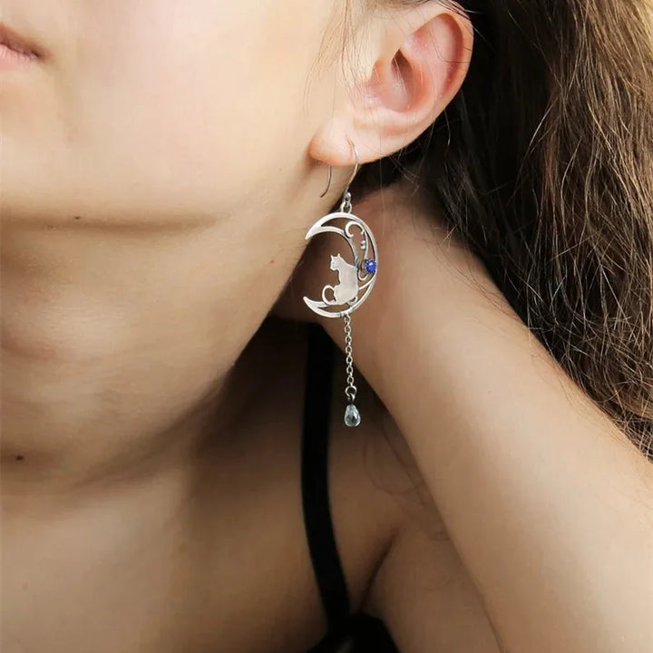 Boucles d'oreilles Chat de Lune – Design Vintage en Croissant avec Pierre Précieuse Lapis Lazuli