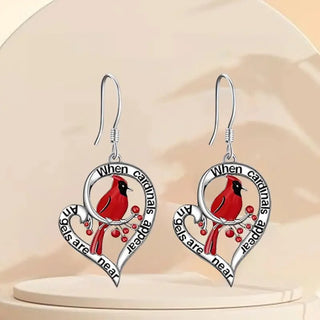Boucles d'oreilles commémoratives Cardinal – “Quand les cardinaux apparaissent, les anges sont proches” Design en forme de cœur