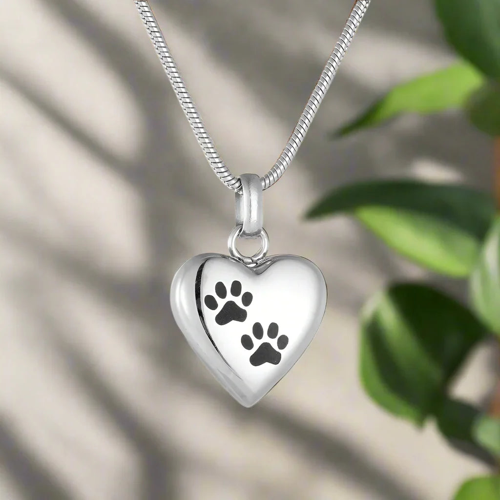 Collier Urne Commémoratif pour Animaux – Pendentif en Forme de Cœur avec Gravure de Patte