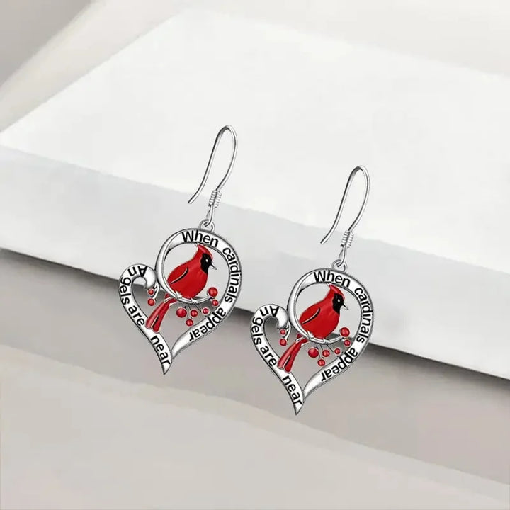 Boucles d'oreilles commémoratives Cardinal – “Quand les cardinaux apparaissent, les anges sont proches” Design en forme de cœur