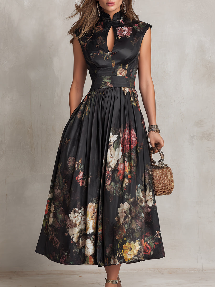 Violetta™ | Robe Midi Noire en Satin Plissé avec Motif Floral et Décolleté en Cœur