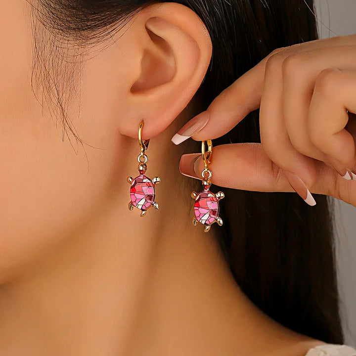 Boucles d'oreilles Huggie Tortue de Mer Charme Océan