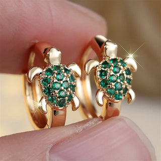 Boucles d'oreilles en forme de tortue de mer avec zircon scintillant