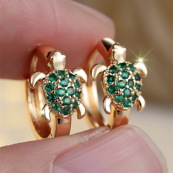 Boucles d'oreilles en forme de tortue de mer avec zircon scintillant