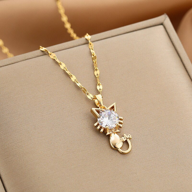 Collier de chat plaqué or avec zircon