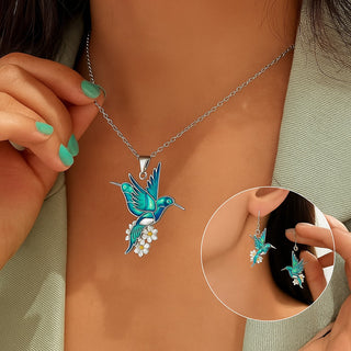 Magnifique Collier Colibri avec Boucles d'Oreilles Bonus – Offre Limitée
