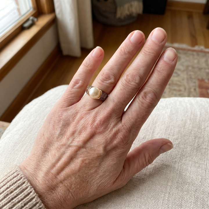 Bague Vintage avec Perle Dorée