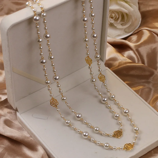 Collier Élégant avec Perles Dorées
