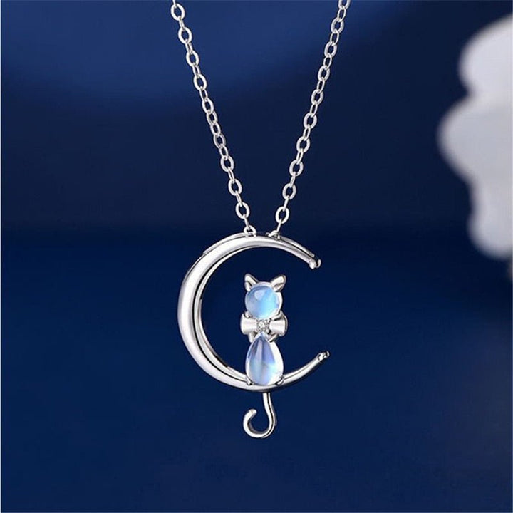 Collier Croissant en Pierre de Lune et Chat