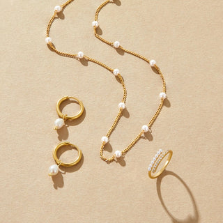 Collier en Perles d'Or Intemporel